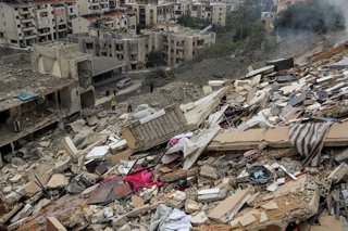 Daños materiales por un bombardeo ejecutado en enero de 2026 por el Ejército de Israel contra Qannarit, en el sur de Líbano, a pesar del alto el fuego en vigor desde noviembre de 2024 (archivo)