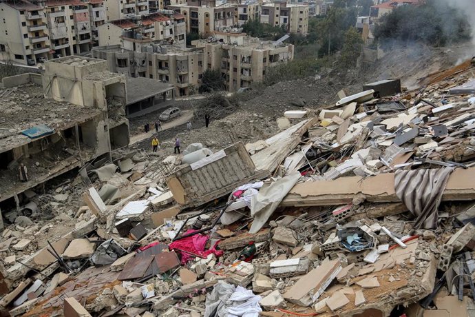 Daños materiales por un bombardeo ejecutado en enero de 2026 por el Ejército de Israel contra Qannarit, en el sur de Líbano, a pesar del alto el fuego en vigor desde noviembre de 2024 (archivo)