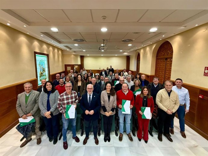 Entrega de las resoluciones de ayudas del programa Activa-T Joven.