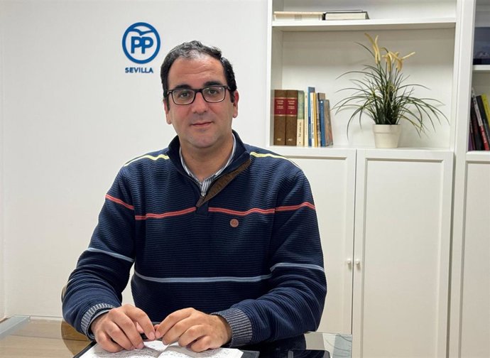El portavoz del PP en la Diputación de Sevilla, Martín Torres.