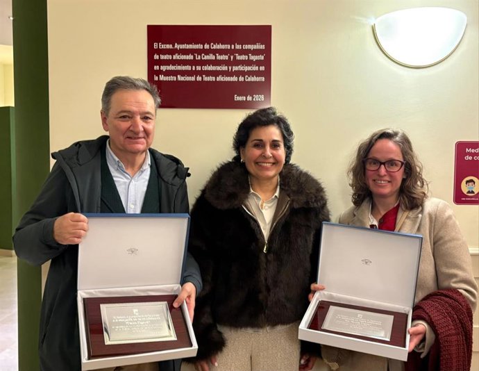 El Ayuntamiento de Calahorra reconoce a los grupos de teatro La Canilla y Tagaste