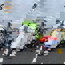 Vehículos implicados en un accidente  en la  A-381 en Alcalá de los Gazules