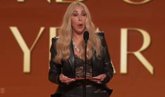 Foto: Cher desata el caos en el momento más incómodo de los Grammy 2026 al premiar a un artista muerto