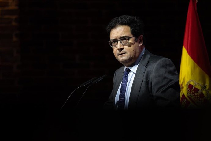 Archivo - El ministro para la Transformación Digital y de la Función Pública, Óscar López.