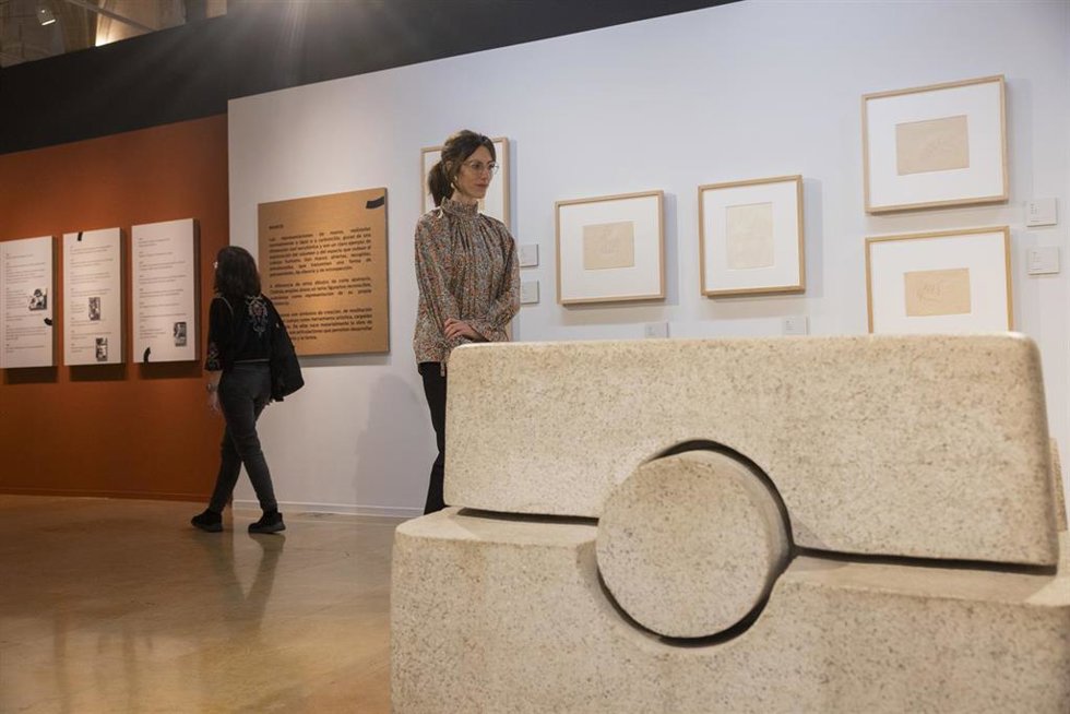 Archivo - Exposición 'Eduardo Chillida. Soñar en el espacio'.