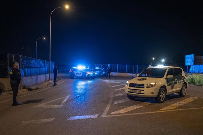 Archivo - Control de la Policía Local de Níjar (Almería) para la prevención de robos en el campo en mayo de 2025.
