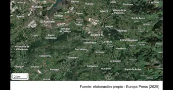 Cortada la S-10 en Medio Cudeyo, en sentido Vizcaya, por el vuelco de un camión