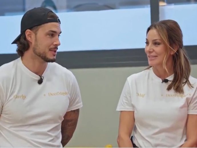 Carlo Costanzia y Mar Flores, durante el segundo programa de 'Decomasters'
