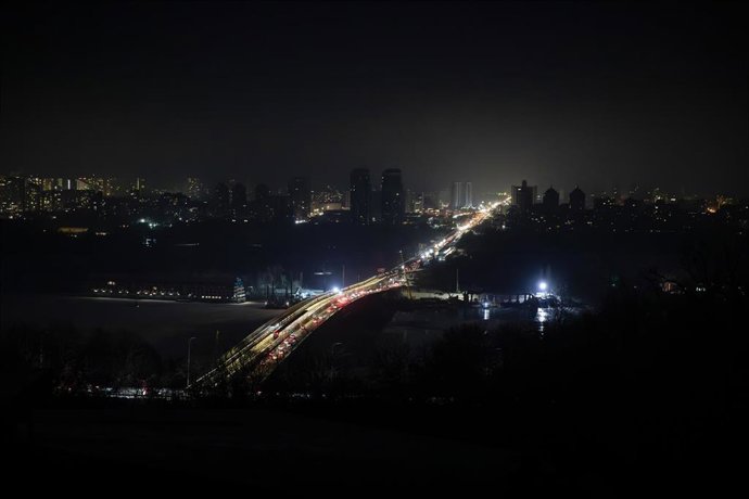 Apagón en la capital de Ucrania, Kiev, tras un ataque del Ejército de Rusia en enero de 2026 (archivo)