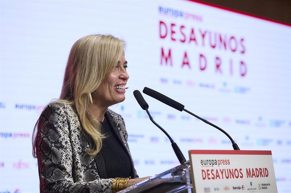 La consejera de Economía, Hacienda y Empleo de la Comunidad de Madrid, Rocío Albert, durante un Desayuno Informativo Madrid