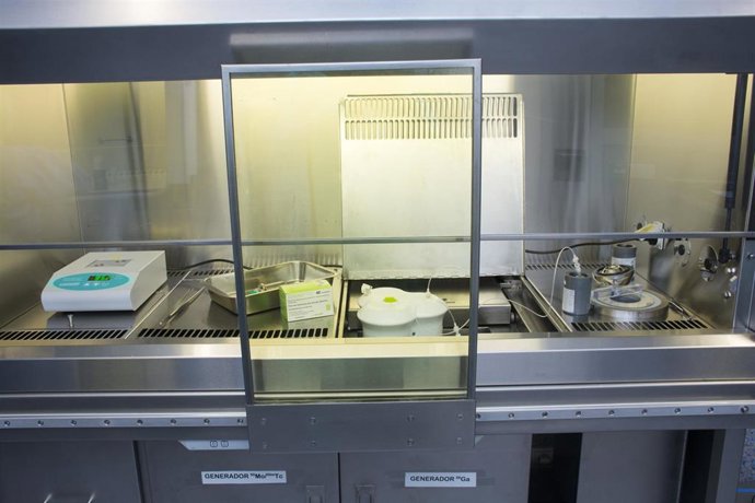 Archivo - Unidad docente de Radiofarmacia del HUCA.