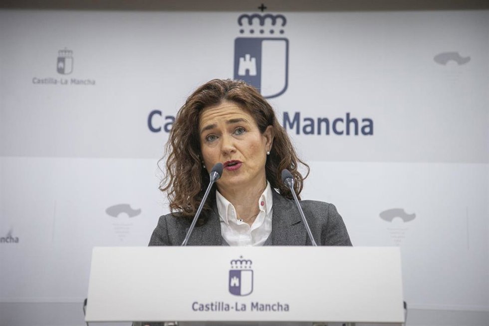 Archivo - La viceconsejera de Empleo, Diálogo Social y Seguridad y Salud Laboral, Nuria Chust, ha analizado los datos del paro registrado y afiliación a la Seguridad Social en la región correspondientes al mes de febrero.