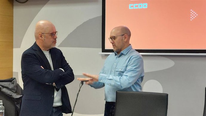 El secretario general de CCOO, Unai Sordo, y su homólogo en Aragón, Manuel Pina.