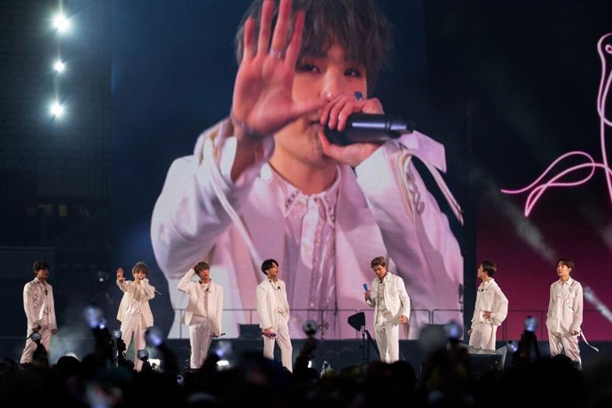 Archivo - El fenómeno K-pop BTS regresa con un concierto en directo y un documental en Netflix antes de su gira mundial