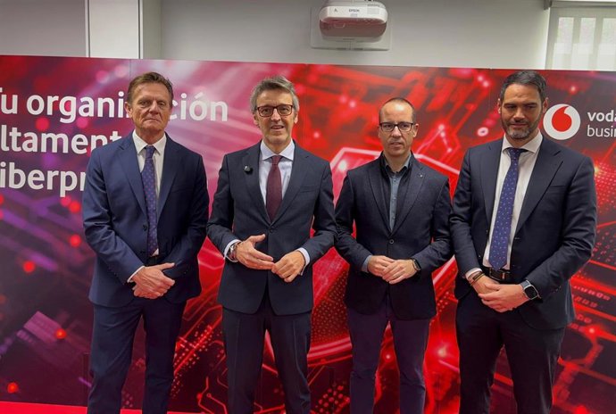 Un momento de la inauguración del nuevo Centro de Operaciones de Ciberseguridad de Vodafone en la Región