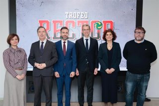 Autoridades que ha participado en la presentación del Trofeo Rector.