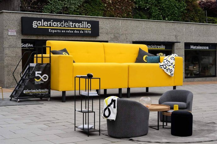 Galerías del Tresillo convirtió un sofá gigante en el fenómeno emocional del año