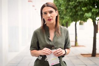 Archivo - La parlamentaria socialista Olga Manzano, en una imagen de archivo, en el Parlamento de Andalucía, en Sevilla