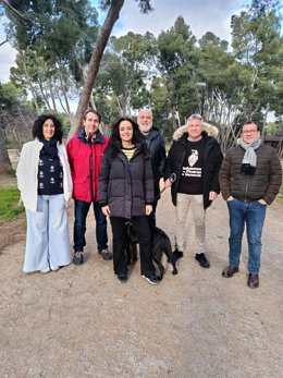La candidata a la presidencia del Gobierno de Aragón, Marta Abengochea, en el centro.