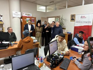 La consejera Rocío Blanco visita las instalaciones de la Fundación Don Bosco en Granada.