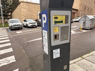 Un parquímetro de la ORA en Salamanca.