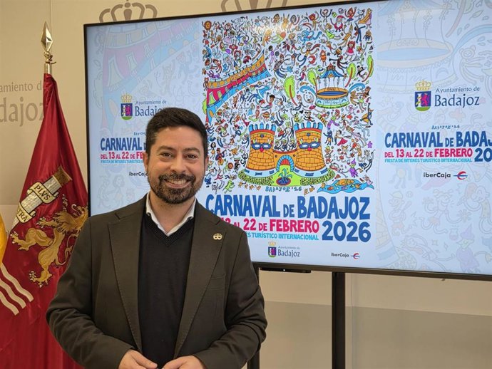 El concejal de Ferias y Fiestas del Ayuntamiento de Badajoz, José Antonio Casablanca, informa tras la reunión de la Junta de Seguridad del Carnaval
