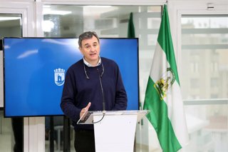 El portavoz municipal de Marbella, Félix Romero, en rueda de prensa.