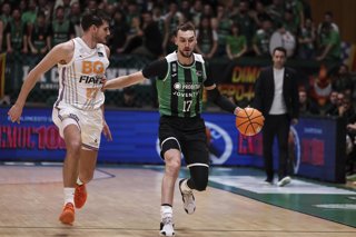 Sam Dekker durante un partido del Joventut 