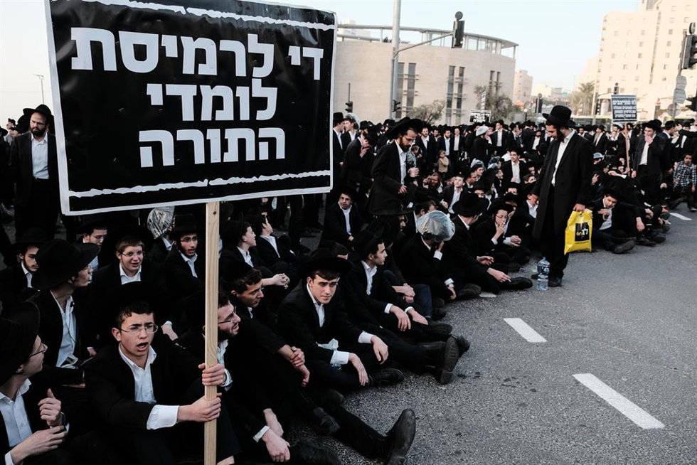 Archivo - Protestas de ultraortodoxos por la conscripción militar en Israel.