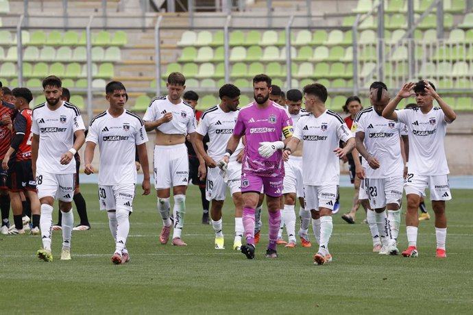 Futbol, Deportes Limache vs Colo Colo. Fecha 1, campeonato nacional 2026. Los jugadores de Colo Colo se lamentan durante el partido de primera division contra Deportes Limache realizado en el estadio Elias Figueroa de Valparaiso, Chile. 31/01/2026 Raul