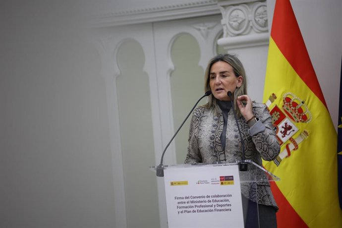 La ministra de Educación, Formación Profesional y Deportes, Milagros Tolón, durante un acto.