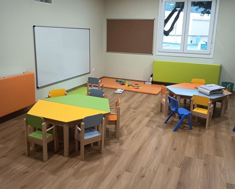 Educación abre en Allande la primera escuelina autonómica de la fase II, con siete matrículas