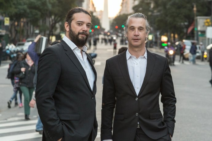 Imatge del violinista Pablo Agri i el pianista Juan Esteban Cuacci