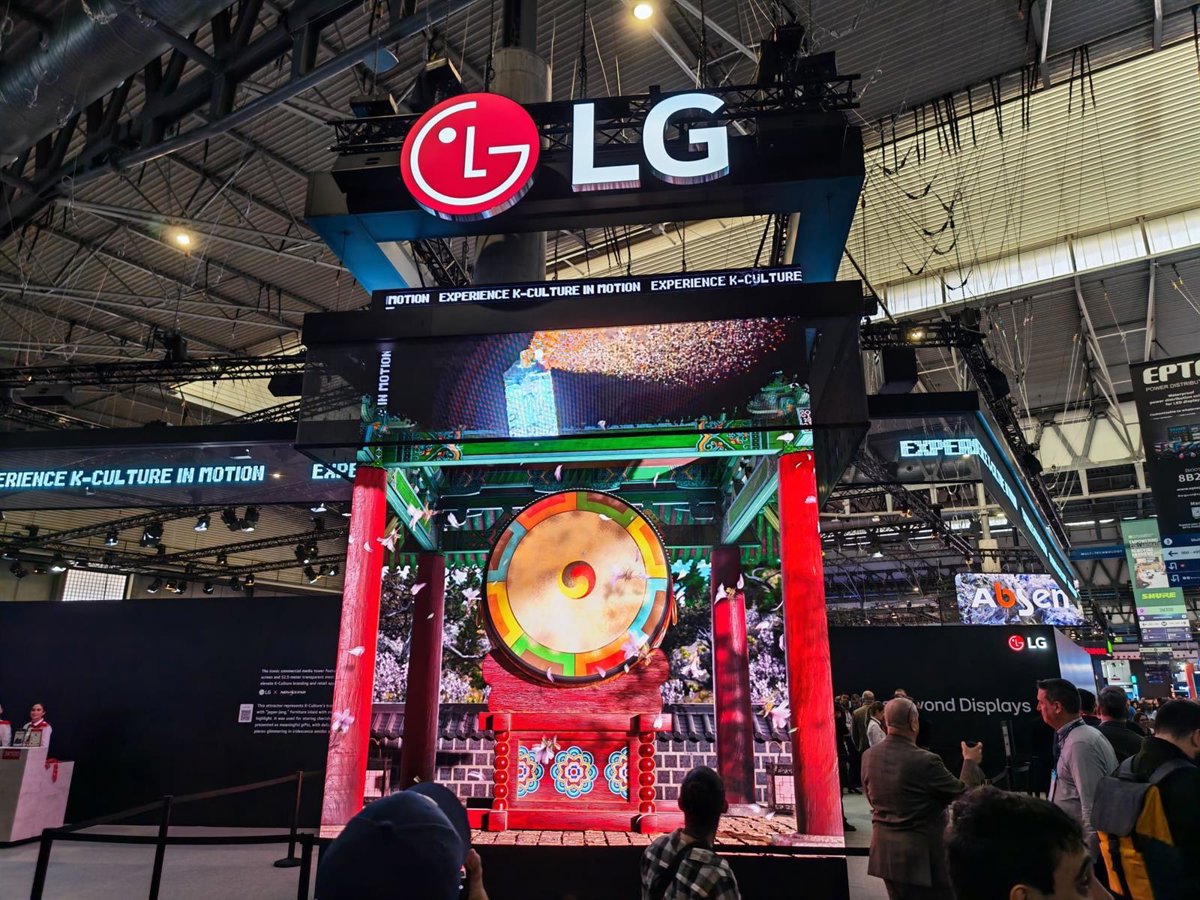 LG brings its new range of LG MAGNIT and E-Paper large displays to ISE 2026 to suit B2B needs