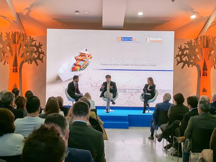 Asturias duplica en dos décadas el número de empresas que exportan de forma regular y sus productos llegan ya a 150 países