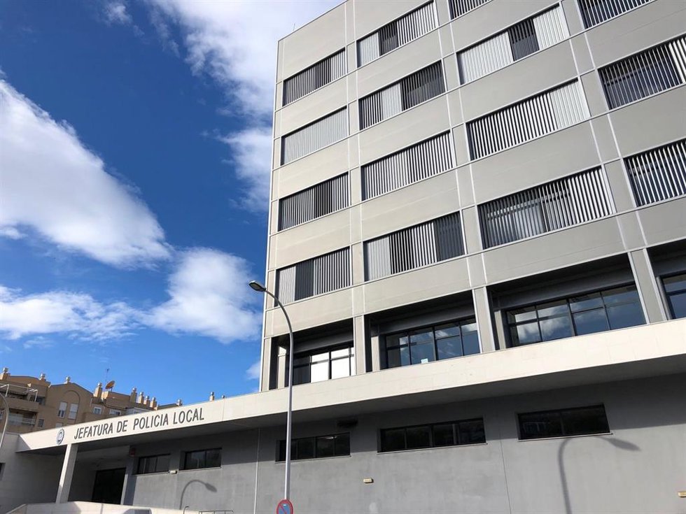 Archivo - Cuartel de la Policía Local de Almería.