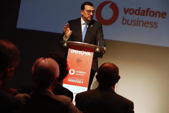 El presidente del Principado de Asturias, Adrián Barbón, interviene en el acto de entrega de los VII Premios Innova.