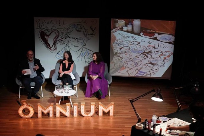 Homenaje a Muriel Casals.