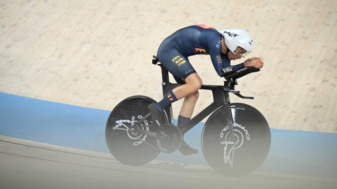 Eñaut Urkaregi bate el récord de España de persecución individual en el Europeo de Konya