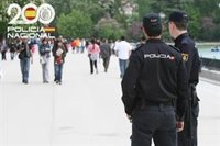 Detenido en Coria (Sevilla) por acosar y amenazar por redes y por teléfono a una vecina