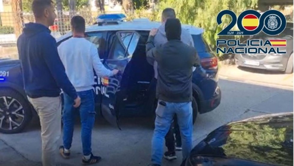 Detenido en Málaga un estafafor sentimental, que buscaba mujeres vulnerables para manipularlas y obtener dinero.