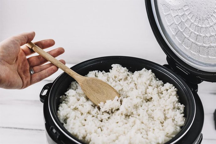 Archivo - No siempre es seguro comer arroz sobrante: cómo conservarlo y recalentarlo correctamente
