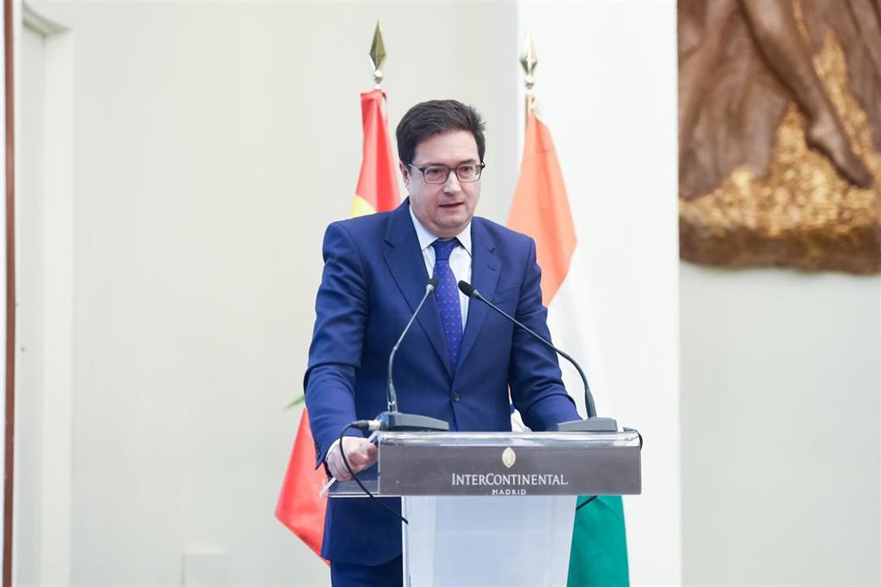 El ministro para la Transformación Digital y de la Función Pública, Óscar López, durante la clausura de la Conferencia España-India sobre Inteligencia Artificial, a 27 de enero de 2026, en Madrid (España). La cita reúne a representantes institucionales 