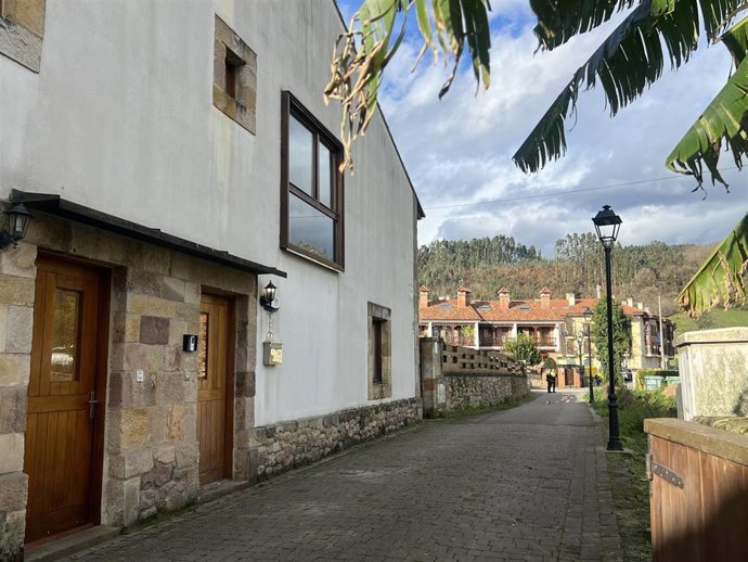 Exterior de la vivienda que se convertirá en un centro de acogida para menores migrantes