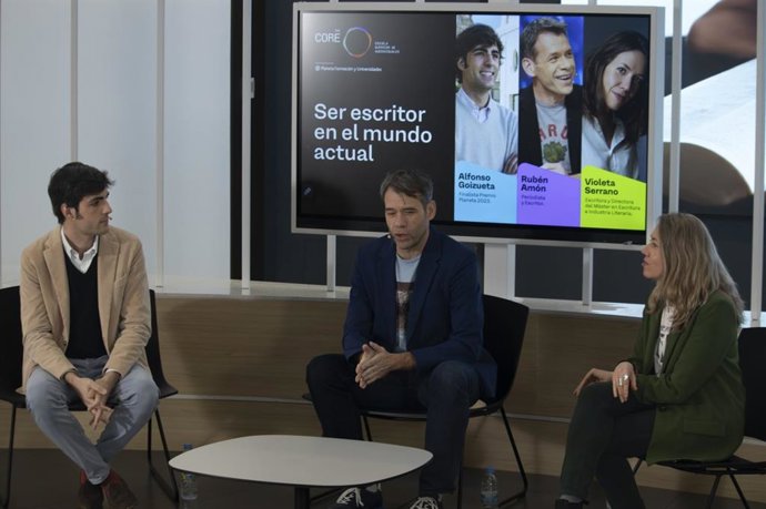 Durante la jornada celebrada en The Core, junto a la división editorial de Grupo Planeta, Alfonso Goizueta, Rubén Amón y Violeta Serrano reflexionaron sobre la actualidad de la industria literaria y las nuevas formas de contar historias.