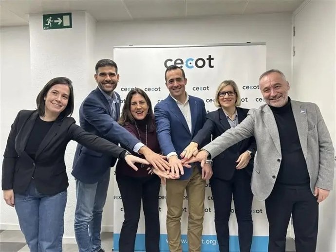 Momento de la firma del acuerdo.