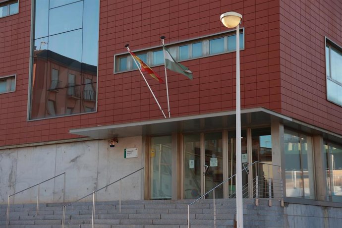 Imagen de la fachada del juzgado de Montoro (Córdoba) que asume la investigación de la causa del accidente ferroviario ocurrido en la localidad cordobesa de Adamuz.