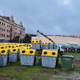 Contenedores que está renovando la Diputación.