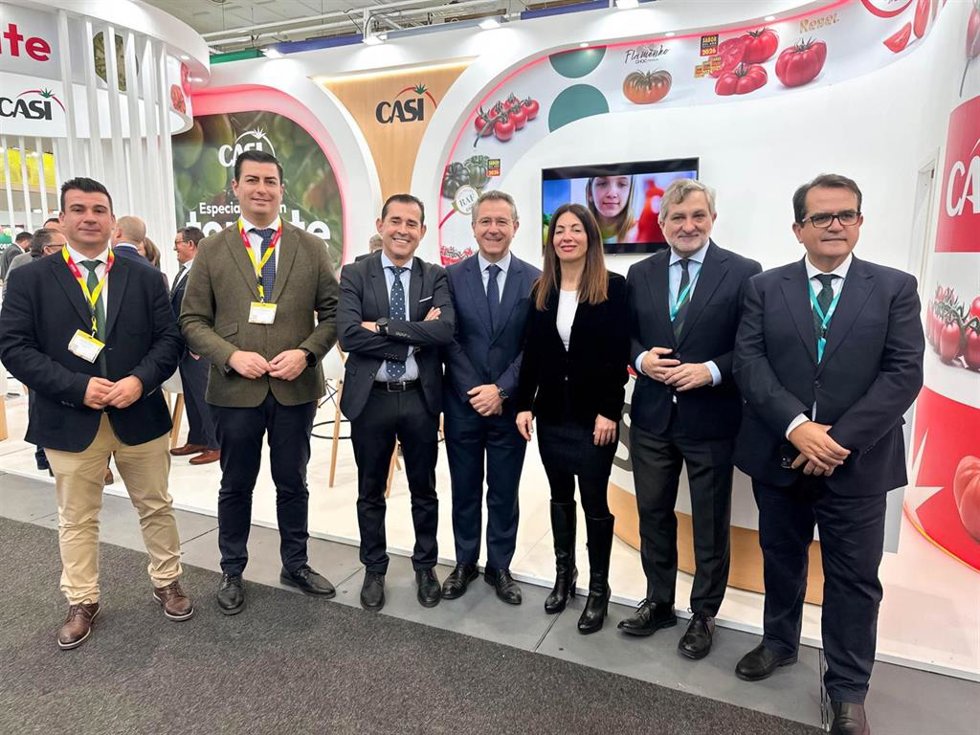 La presidenta de la APA, Rosario Soto, durante su participación en la feria Fruit Logistica 2026 de Berlín.