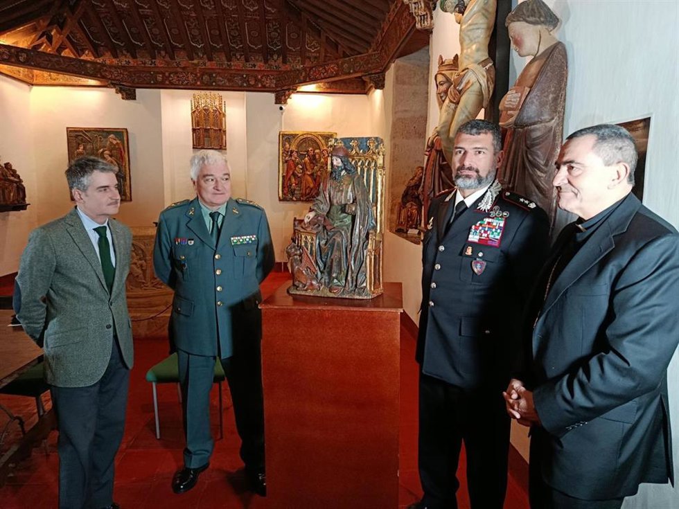 La talla de San Lucas que fue robada en Astudillo hace 45 años y que ha sido localizada en Génova (Italia).
